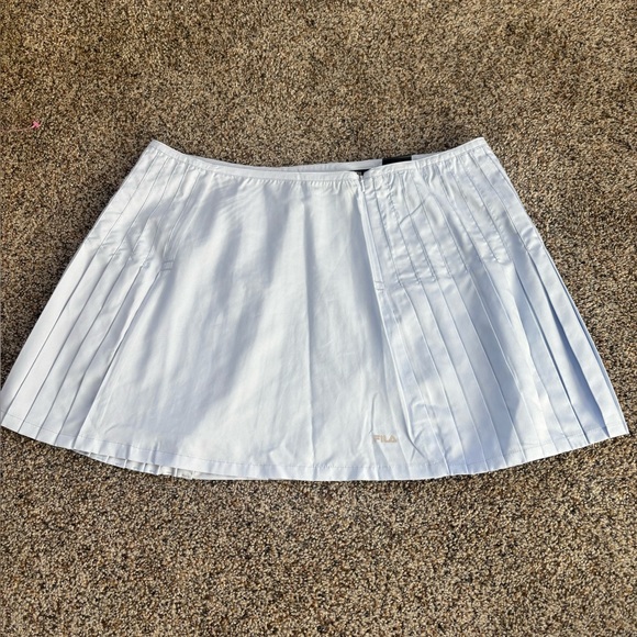 Fila Dresses & Skirts - Fila White Pleated Mini Skirt with Subtle Logo size XL